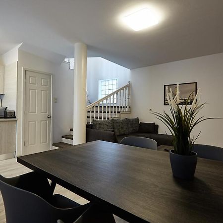 Ovar Apartman Mosonmagyaróvár エクステリア 写真