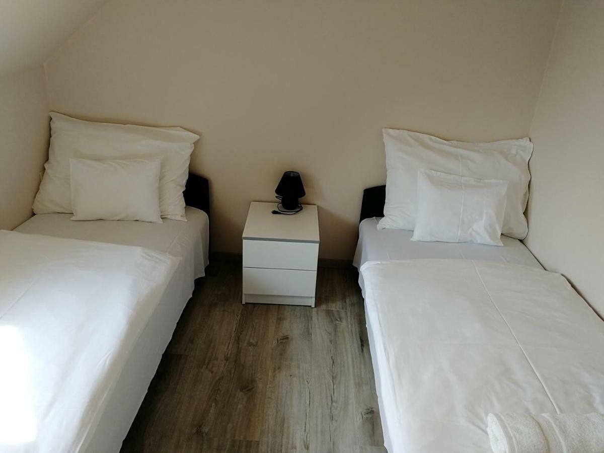 Ovar Apartman Mosonmagyaróvár エクステリア 写真