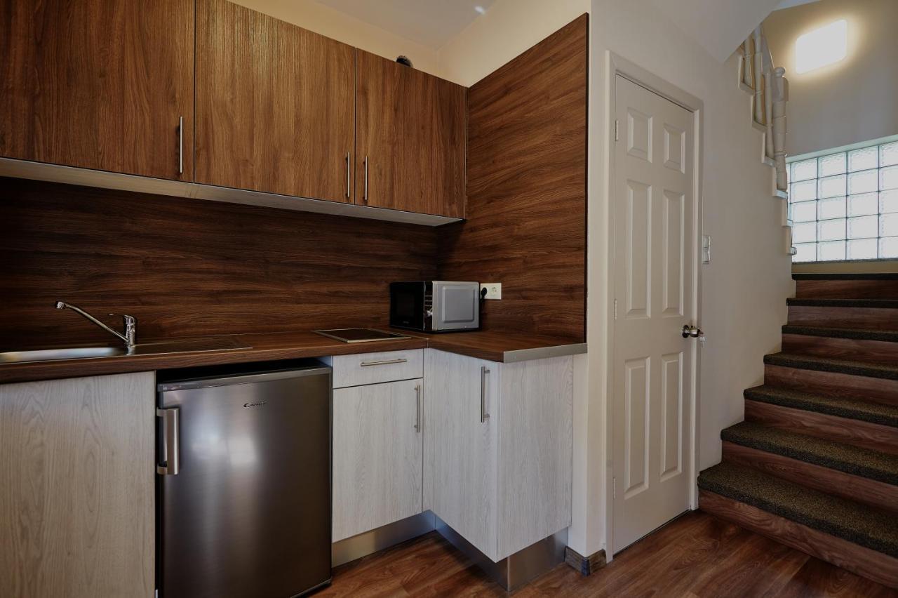 Ovar Apartman Mosonmagyaróvár エクステリア 写真