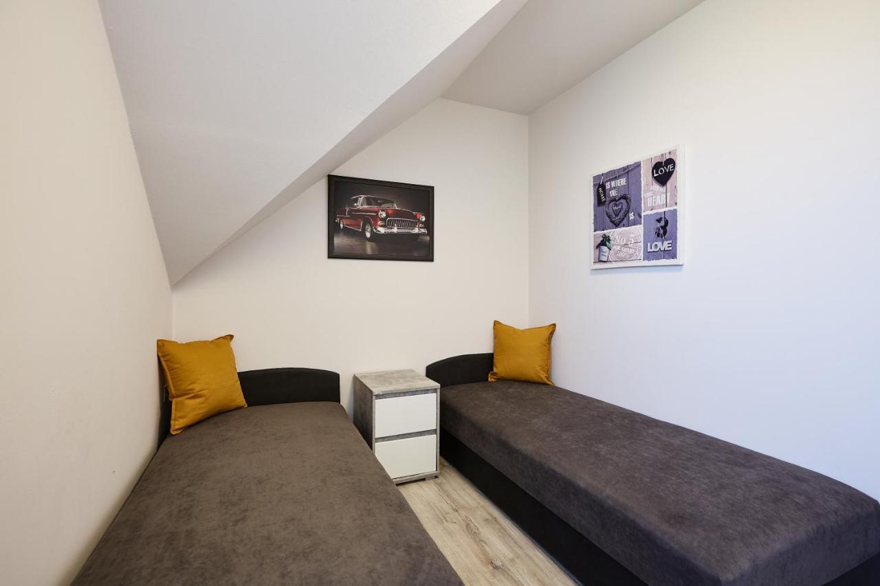 Ovar Apartman Mosonmagyaróvár エクステリア 写真