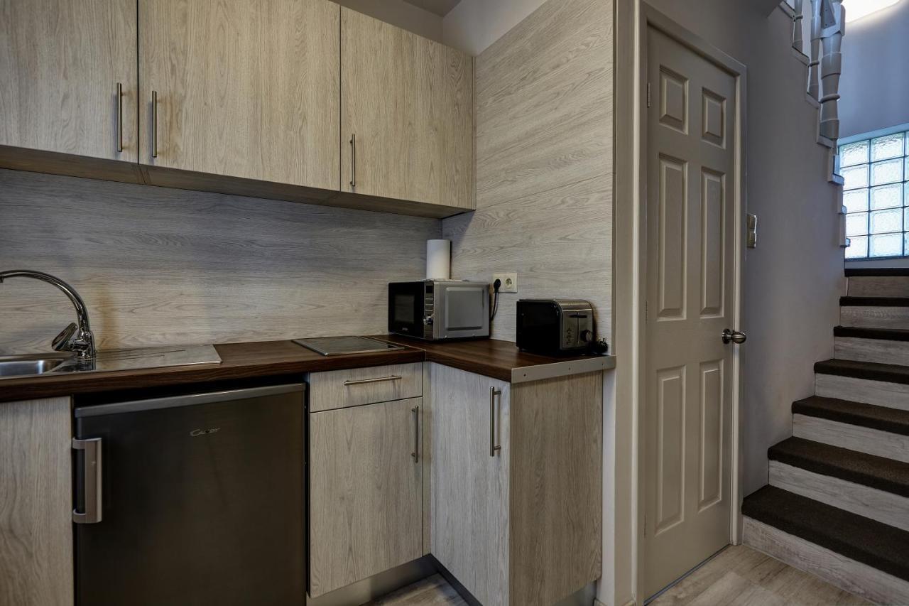 Ovar Apartman Mosonmagyaróvár エクステリア 写真