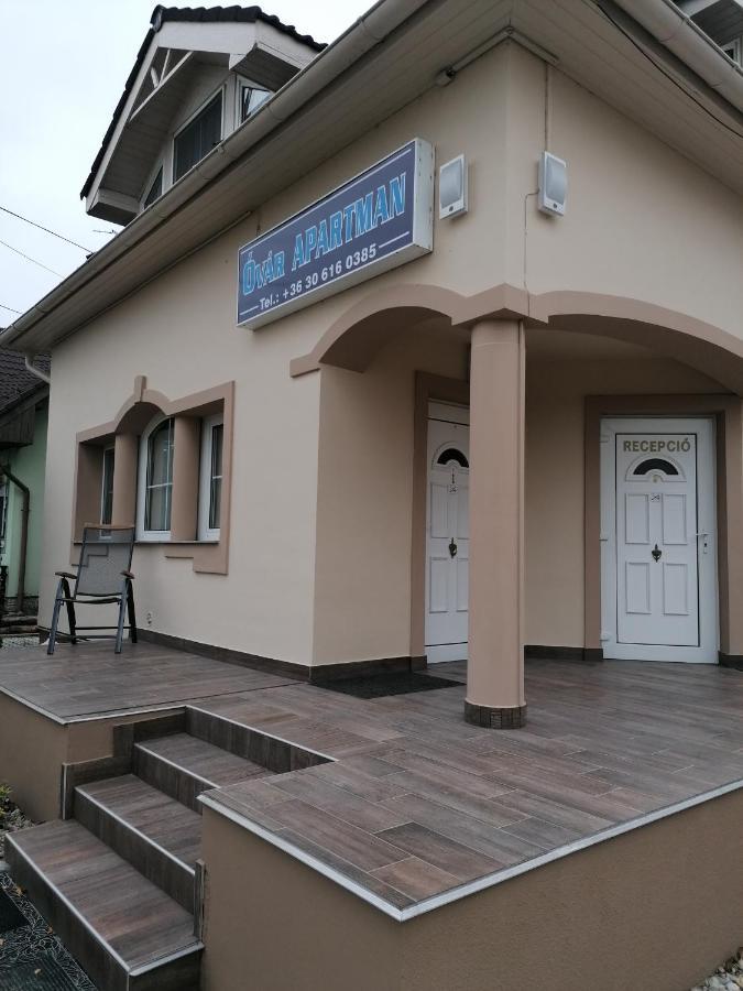 Ovar Apartman Mosonmagyaróvár エクステリア 写真