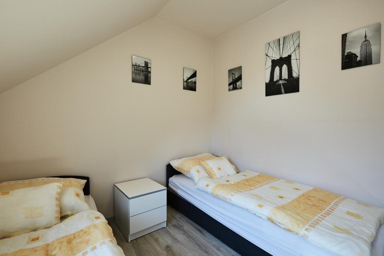 Ovar Apartman Mosonmagyaróvár エクステリア 写真